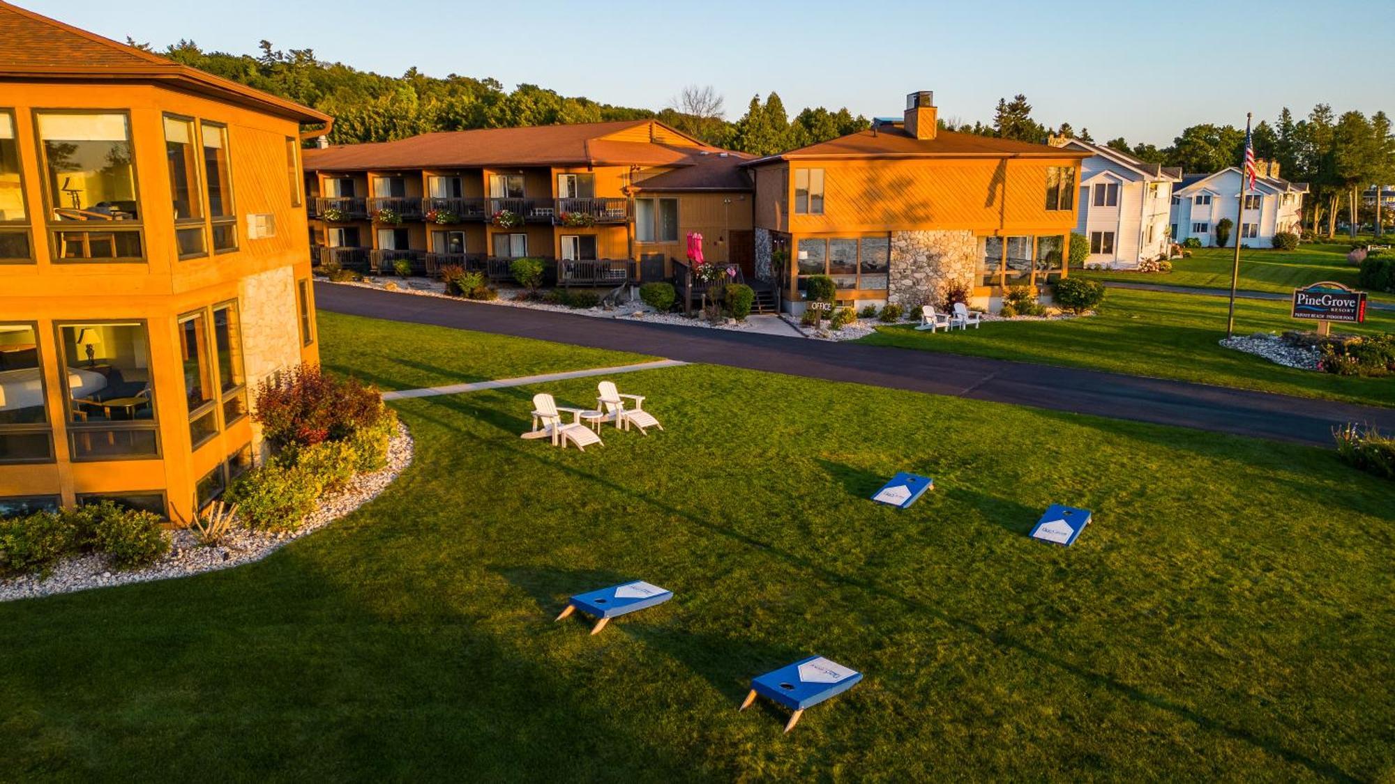 Pine Grove Resort 에브라임 외부 사진
