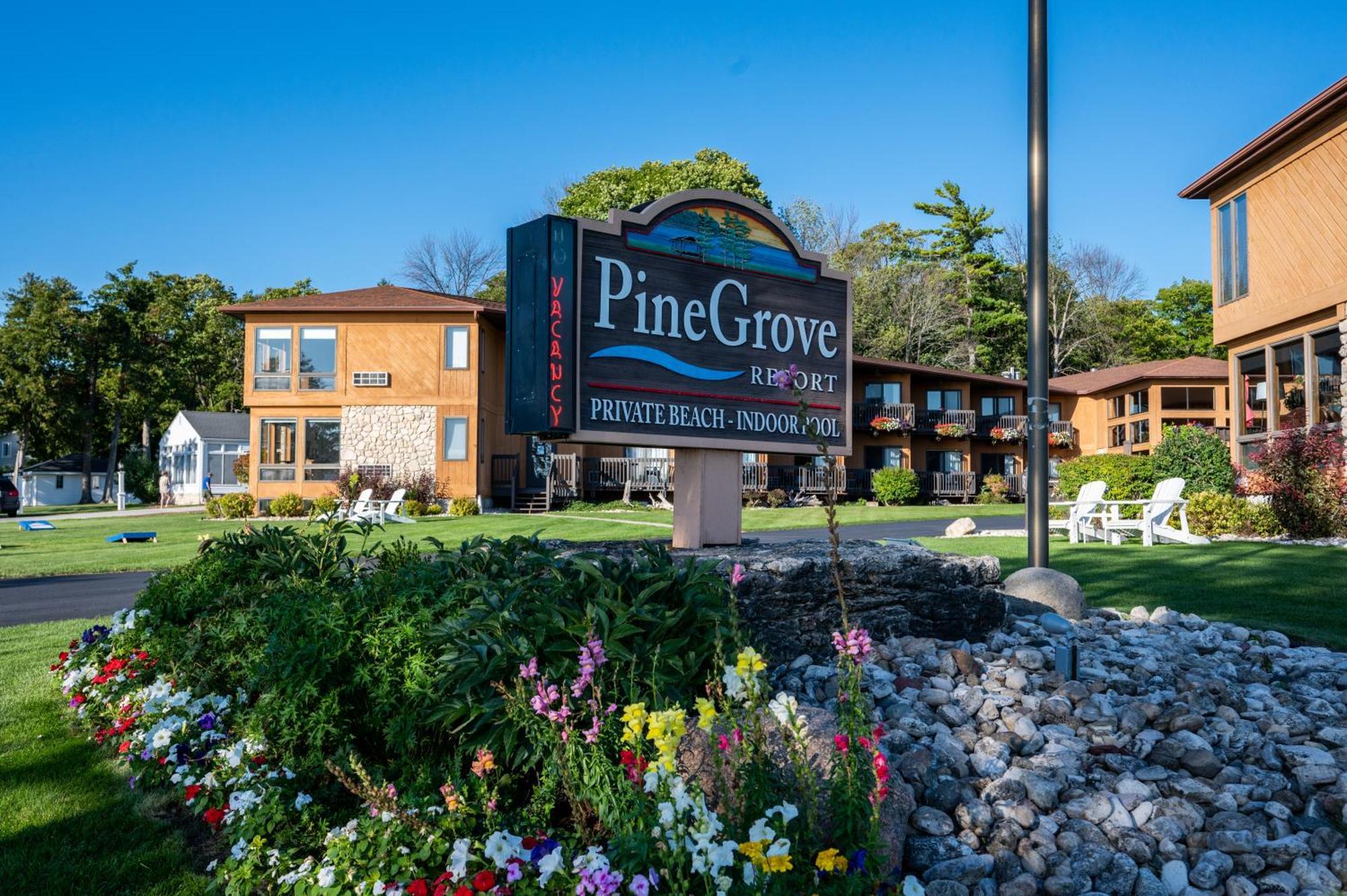 Pine Grove Resort 에브라임 외부 사진