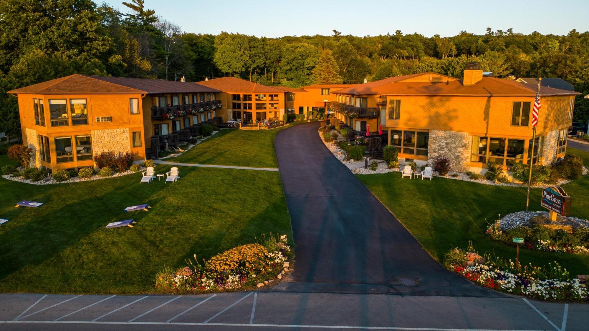 Pine Grove Resort 에브라임 외부 사진