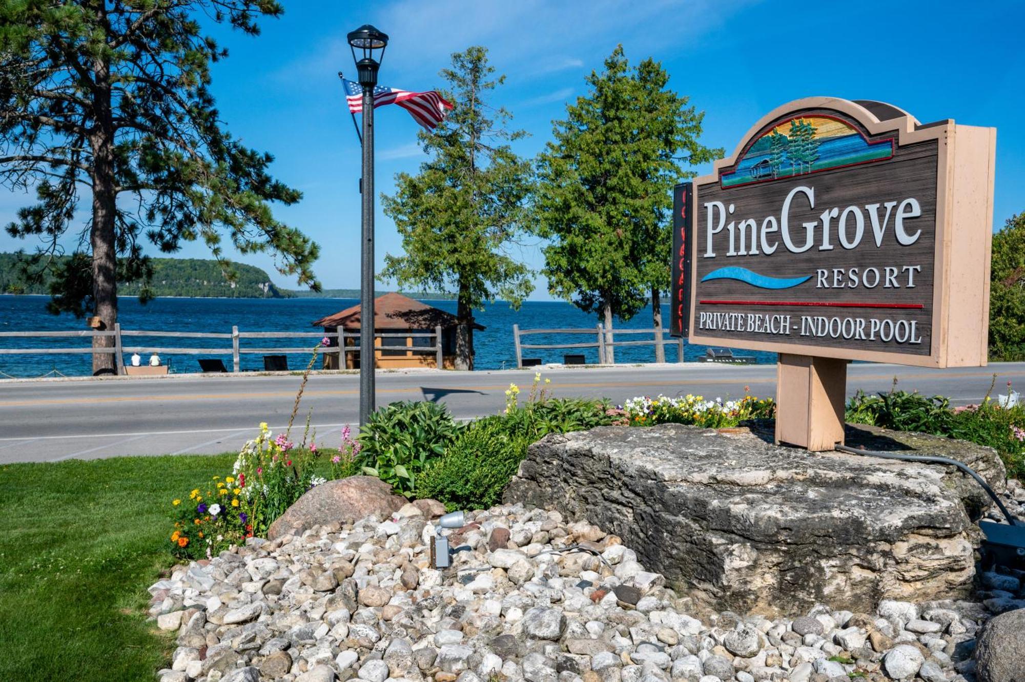 Pine Grove Resort 에브라임 외부 사진