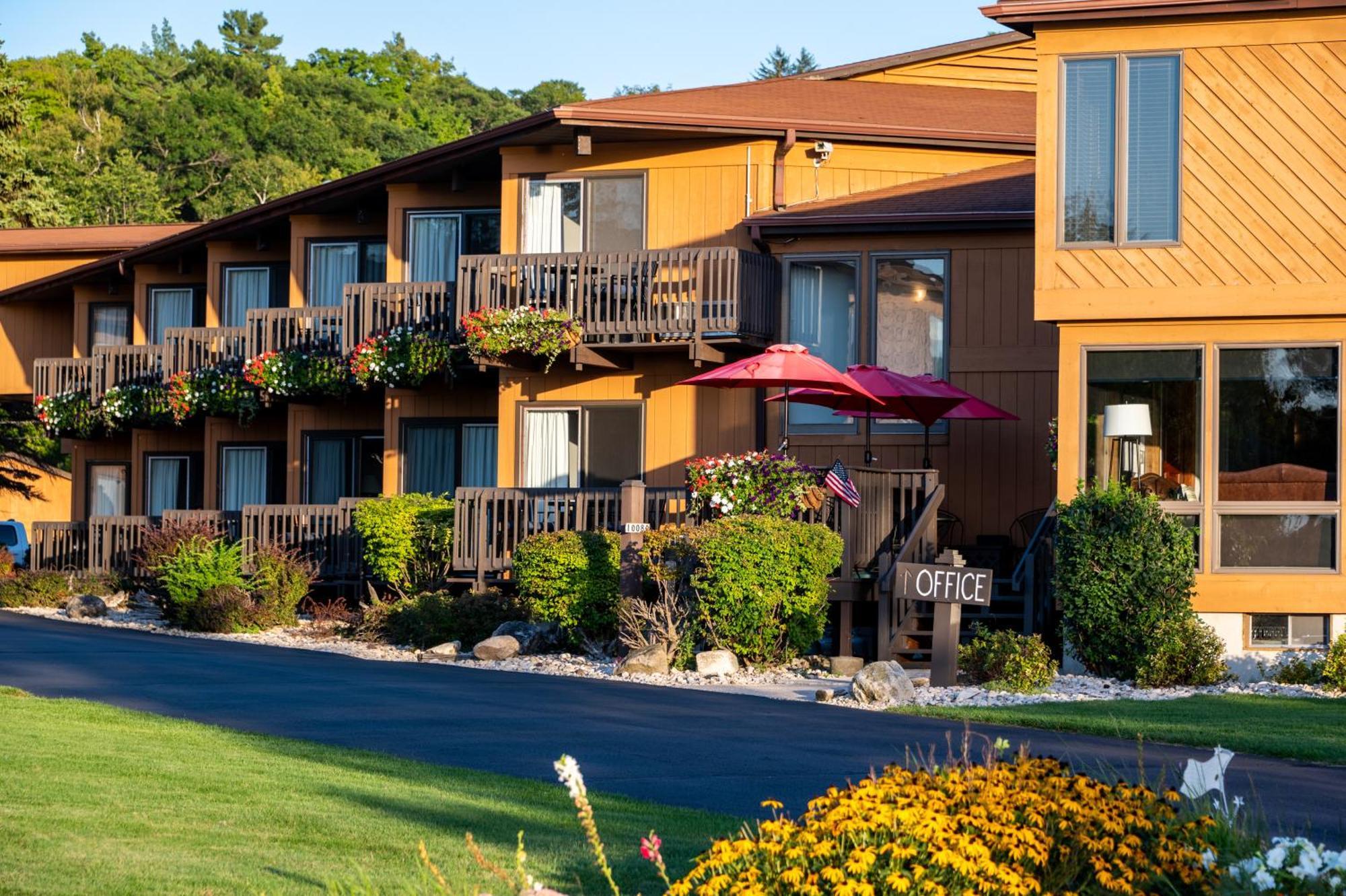 Pine Grove Resort 에브라임 외부 사진