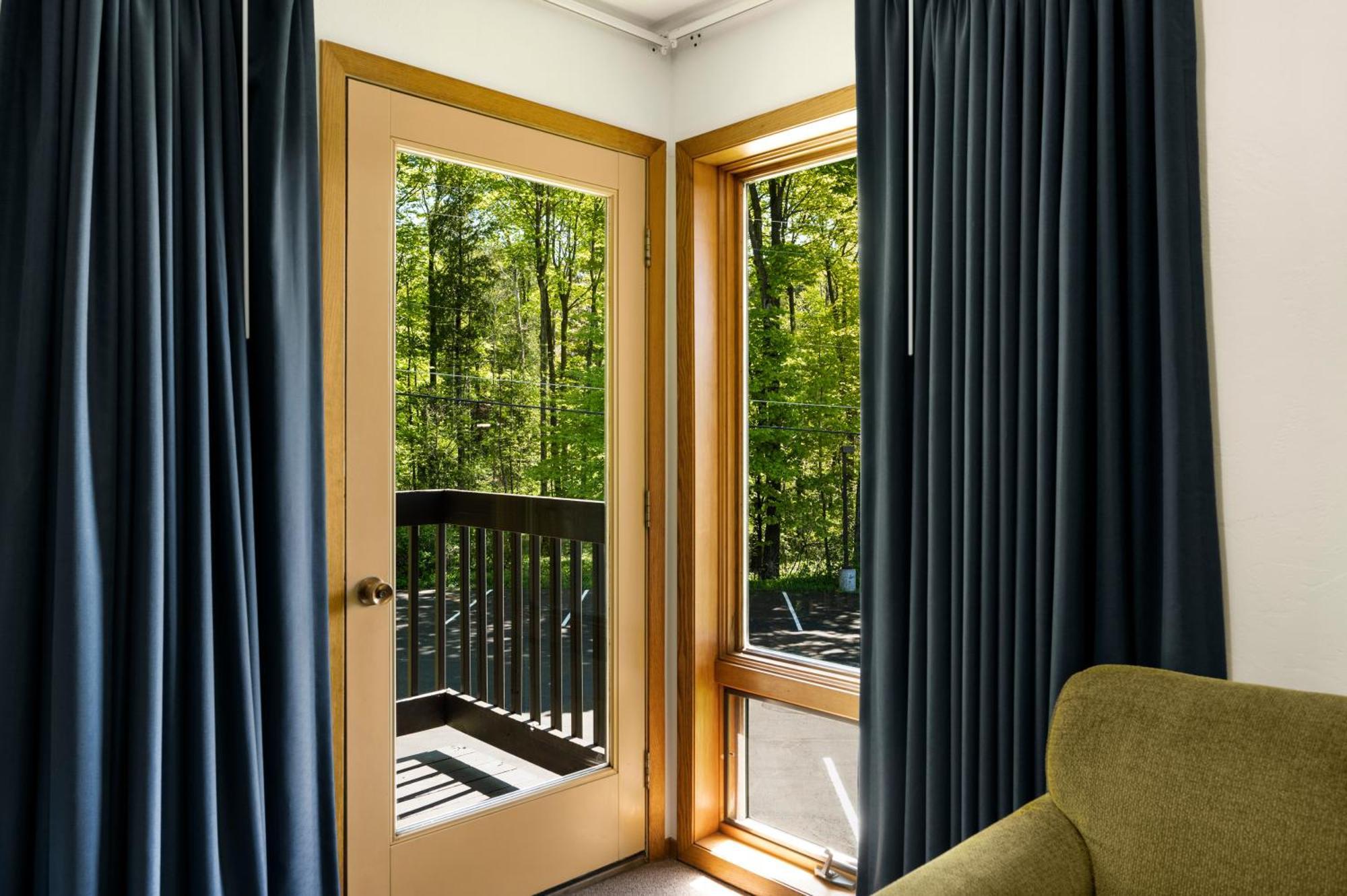Pine Grove Resort 에브라임 외부 사진
