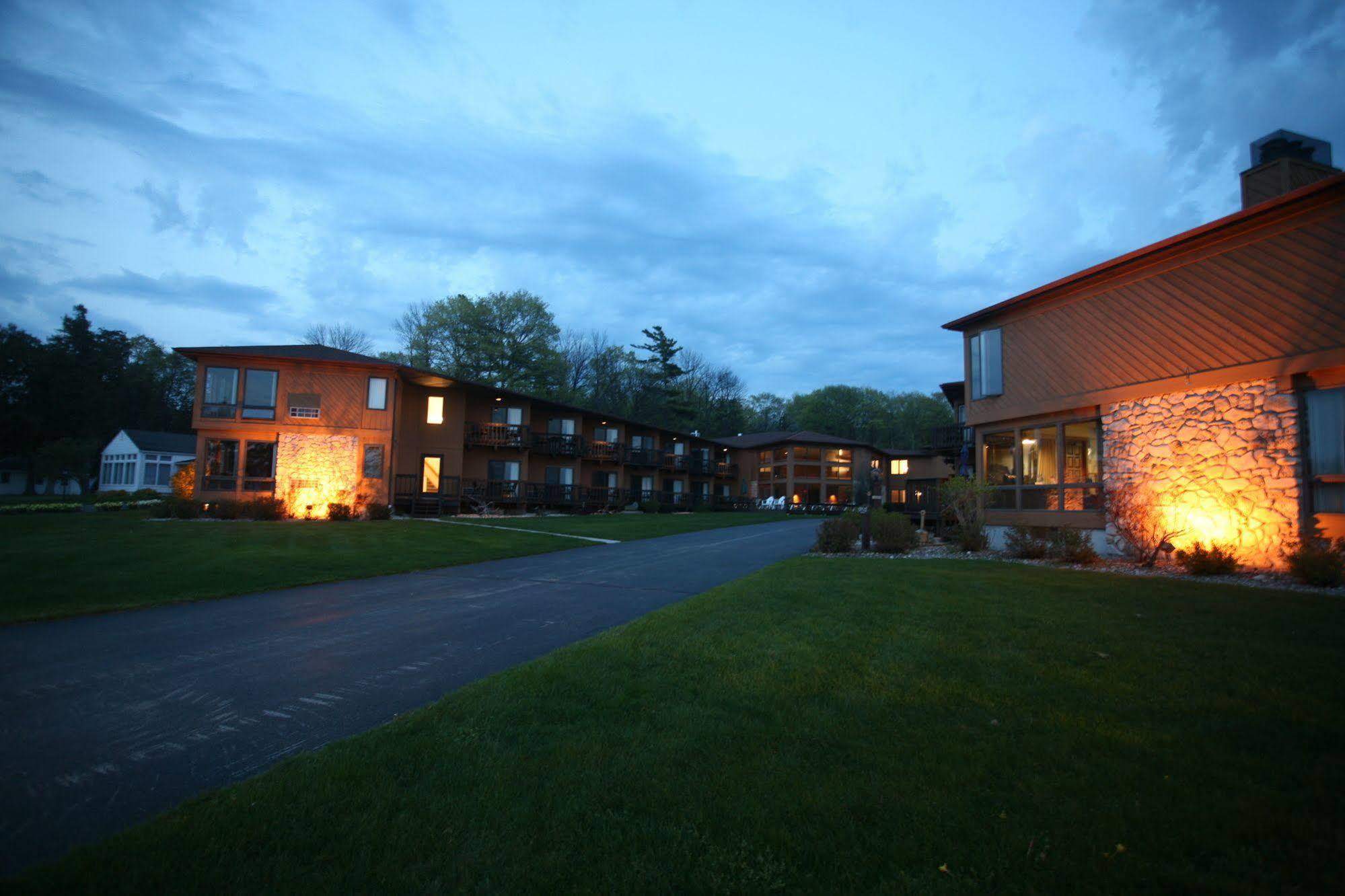 Pine Grove Resort 에브라임 외부 사진